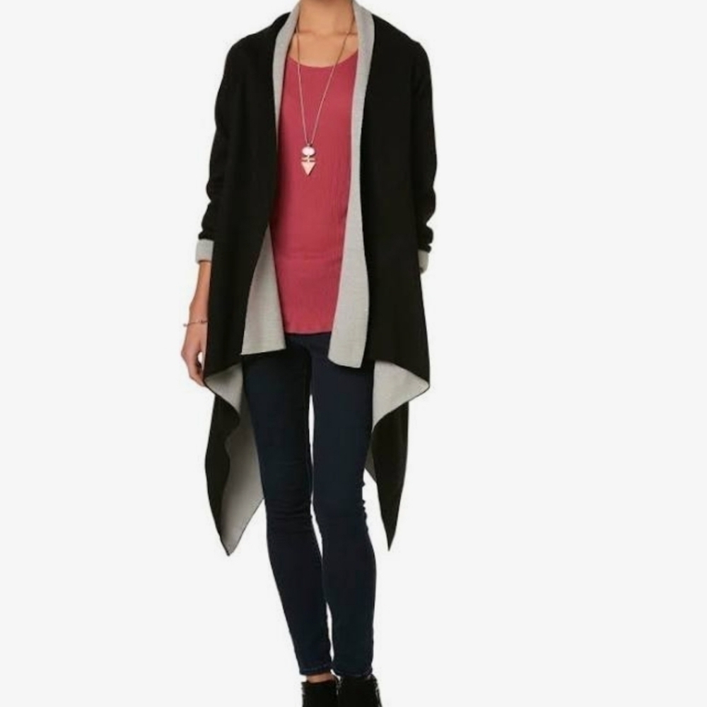 Simply Styled Two Tone Waterfall Cardigan Size XS.